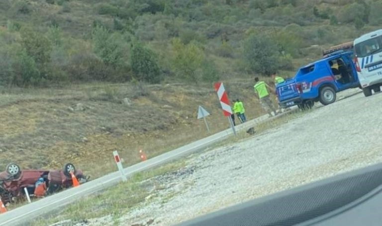 Otomobil devrildi: 1’i çocuk 6 kişi yaralandı – Son Dakika Türkiye Haberleri