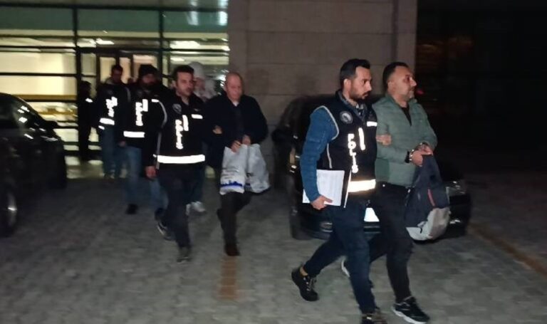 ‘Asılsız ihbar’ operasyonunda 2’si doktor 8 kişi tutuklandı! – Türkiye’den son dakika haberleri