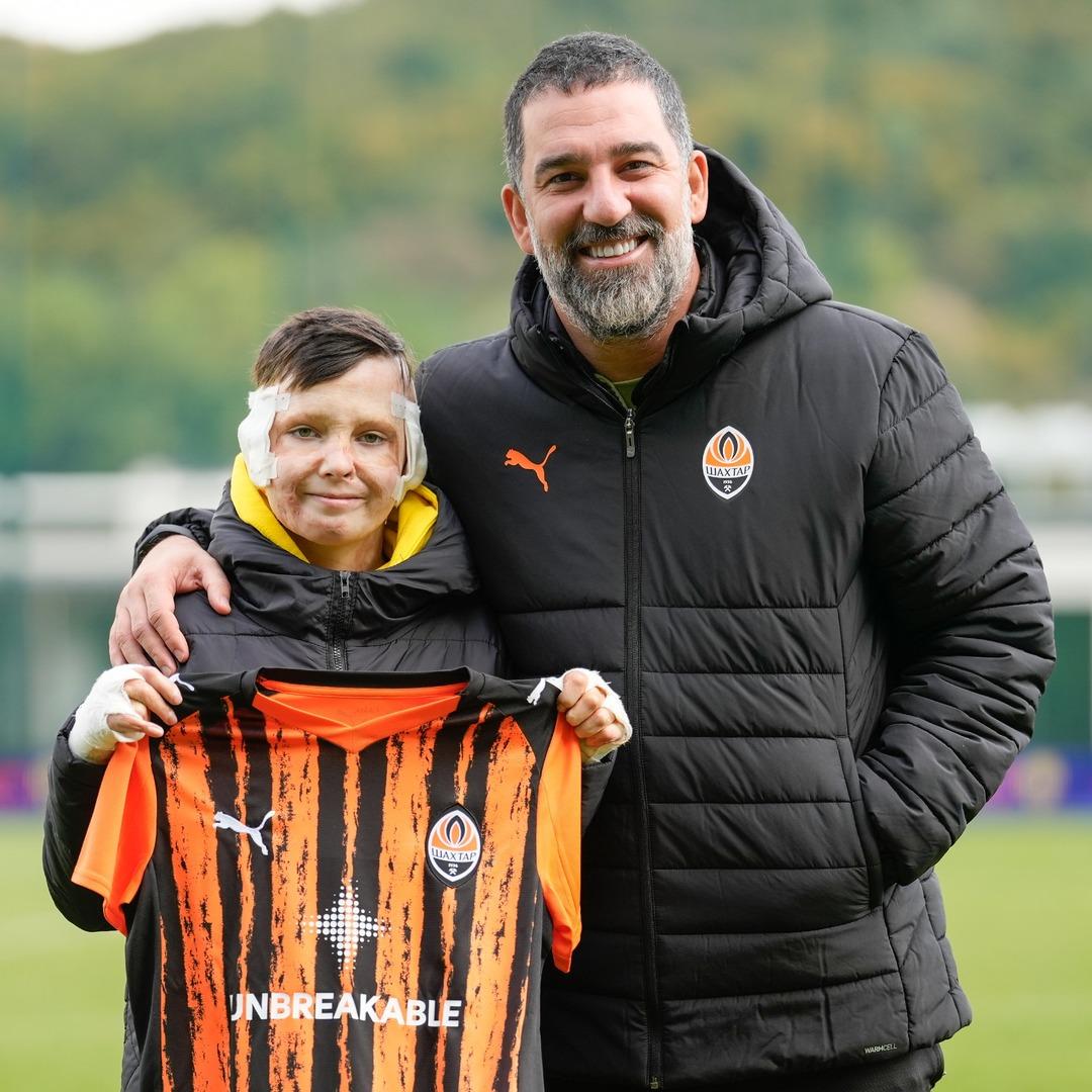 Shakhtar Donetsk teknik direktörü Arda Turan'dan flaş itiraf! Maçtan bir gün önce bombalandık! Barınaklara gittik... 2