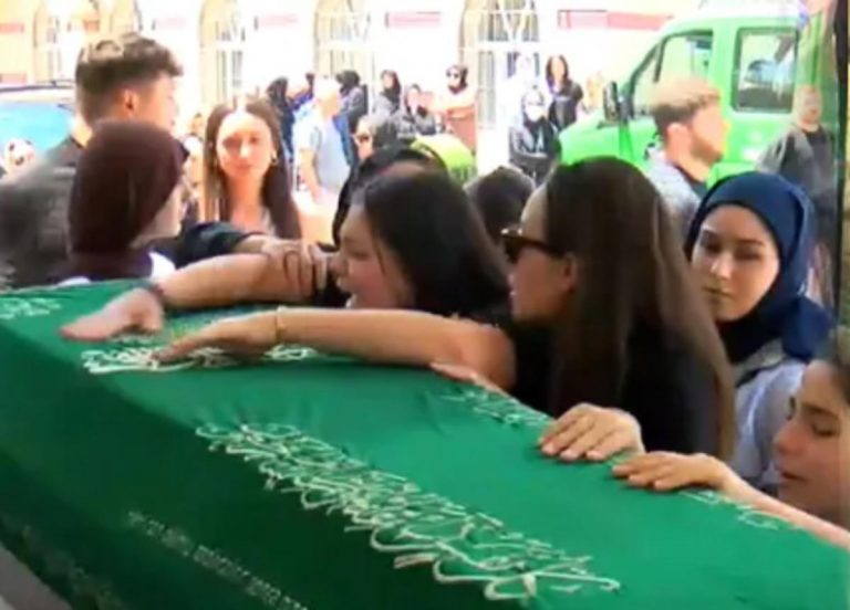 Can Polat’ın kızı isyan etti: Kendi annem de dahil…